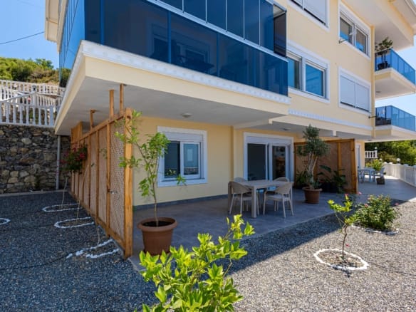 Kargicak Sea View Panorama Duplex &ndash; Luxury 2+1 Garden Apartment in Alanya