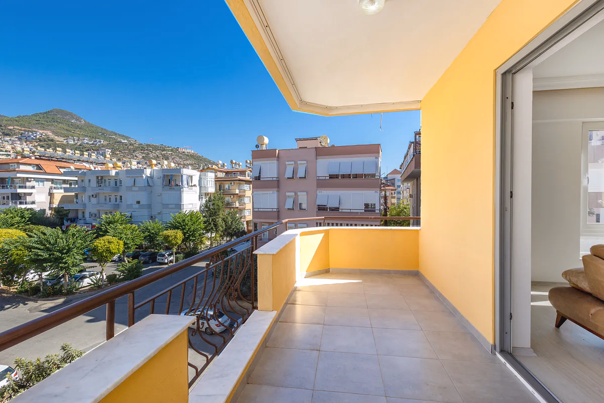 Buy Apartment Alanya Center Spacious 3+1 Residence (12) City view balcony in Alanya Center