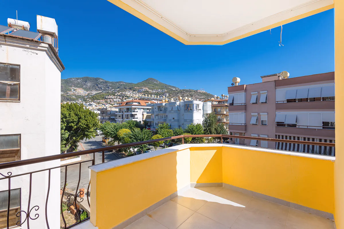 Buy Apartment Alanya Center Spacious 3+1 Residence (13) City view balcony in Alanya Center