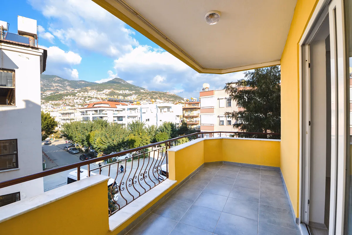 Buy Apartment Alanya Center Spacious 3+1 Residence (2) City view balcony in Alanya Center