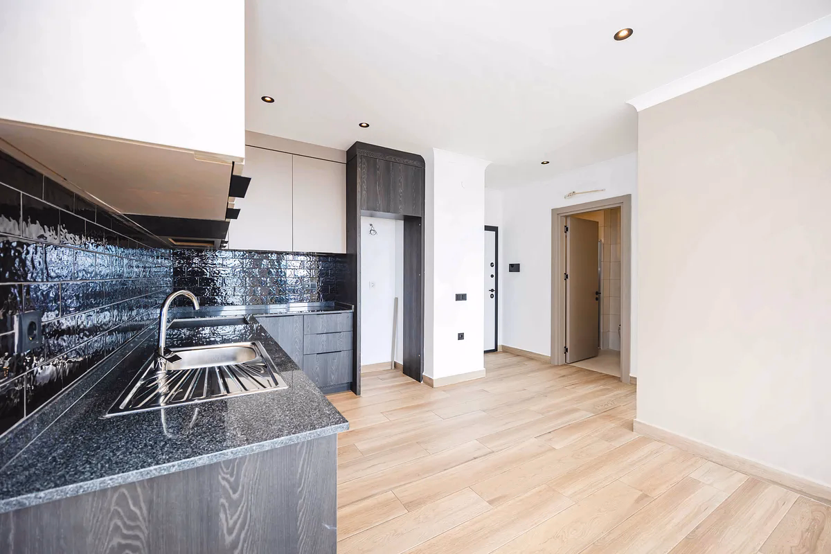 Buy Apartment Alanya – Küçüker Tower 1+1 Sea View Luxury (17) Open kitchen design Alanya 1+1 flat