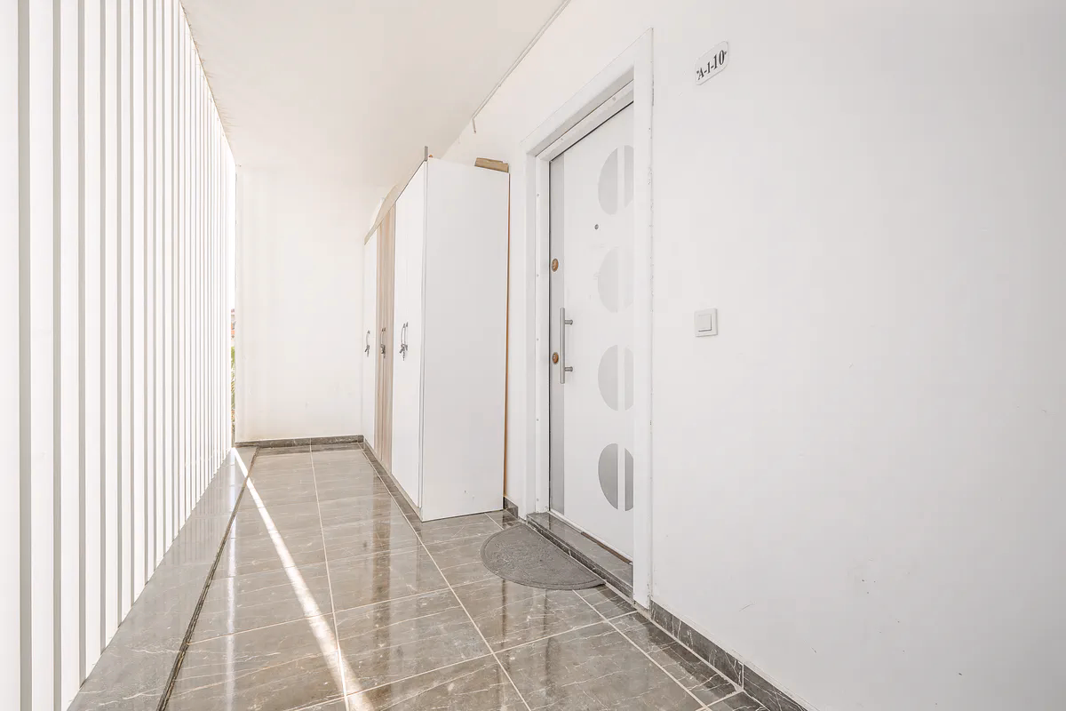 Buy Apartment Kestel Alanya — Furnished 1+1 in Doğanay Residence (8) Hilton-finish bathroom with shower cabin in Doğanay Residence