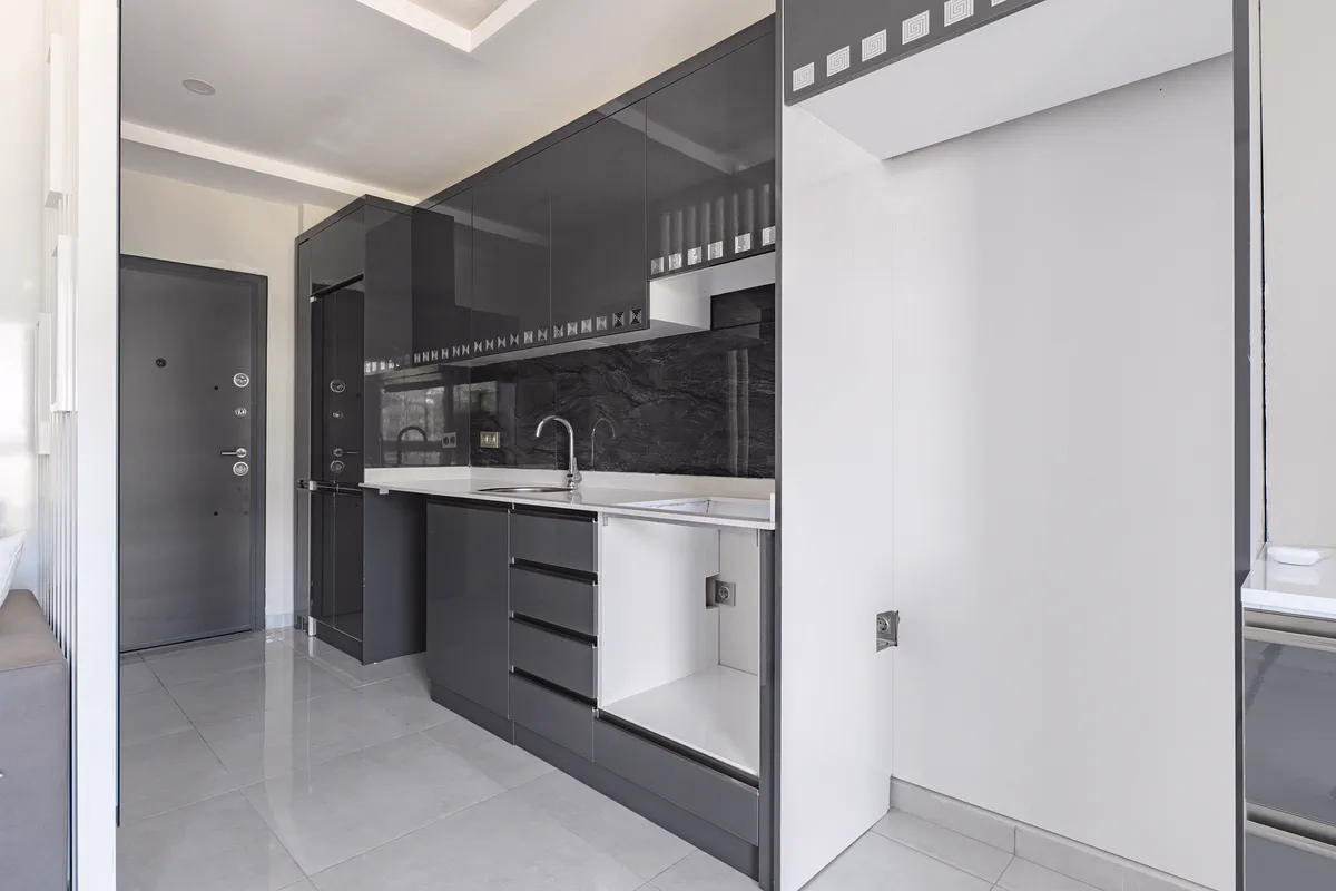 Discover a furnished studio apartment in Mahmutlar, Alanya (3) American kitchen TNH Hill apartment