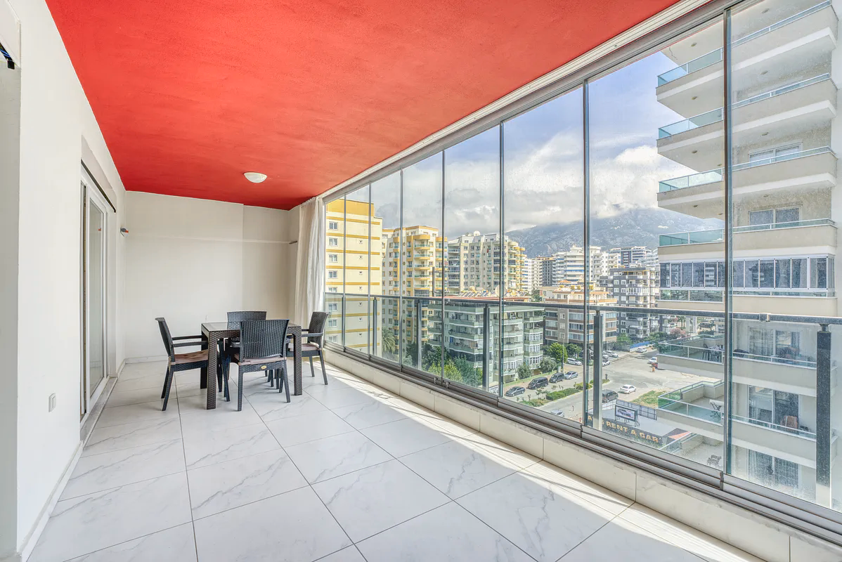 Furnished 1+1 Apartment in Arena Tower, Mahmutlar Alanya (11) North-facing private balcony with open views in Mahmutlar