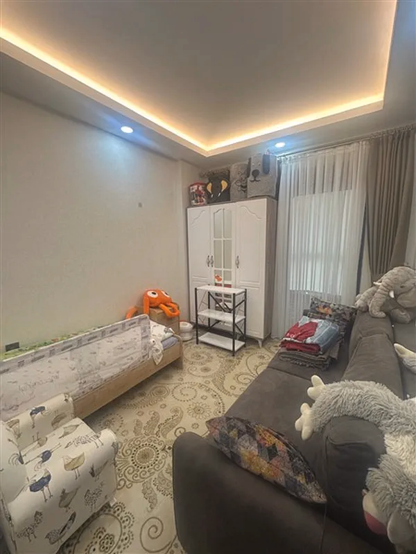 Furnished 1+1 Apartment in White Residence Oba (6) Modern living room in White Residence Oba Alanya apartment
