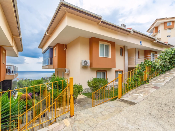 Sea View 2 residential building in Kargicak Alanya