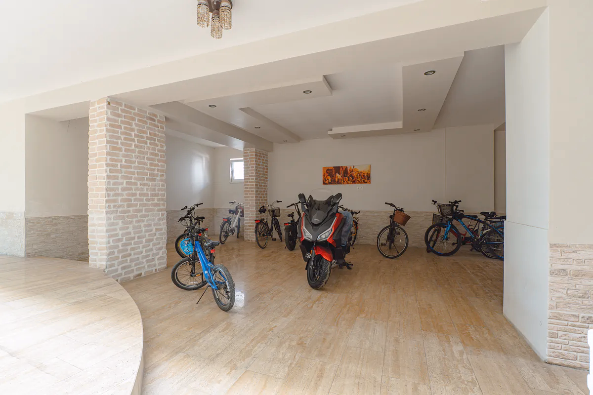 Nature-Friendly Studio Apartment for Sale in Kestel, Alanya (14) Fitness center amenities at SUIT Residence Alanya