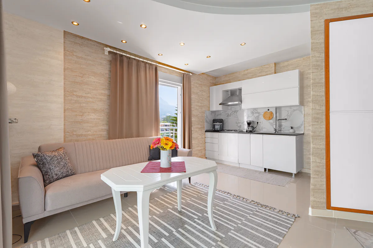 Nature-Friendly Studio Apartment for Sale in Kestel, Alanya (8) Modern furnished studio apartment interior in Kestel Alanya near the beach