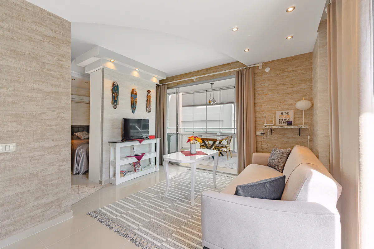 Nature-Friendly Studio Apartment for Sale in Kestel, Alanya (9) Modern furnished studio apartment interior in Kestel Alanya near the beach