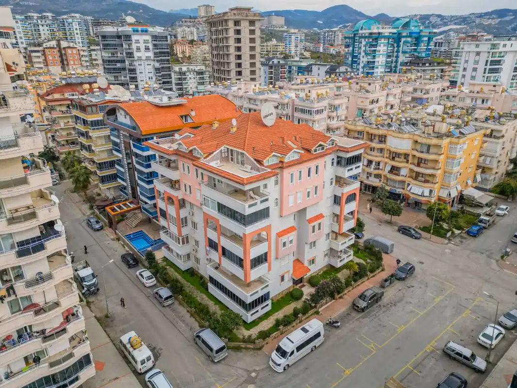 Furnished Apartment Mahmutlar – Spacious 2+1 Near Beach (5) Modern Hilton bathroom in Mahmutlar apartment