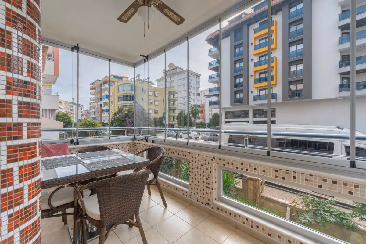 Furnished Apartment Mahmutlar – Spacious 2+1 Near Beach (8) Spacious apartment balcony in Mahmutlar