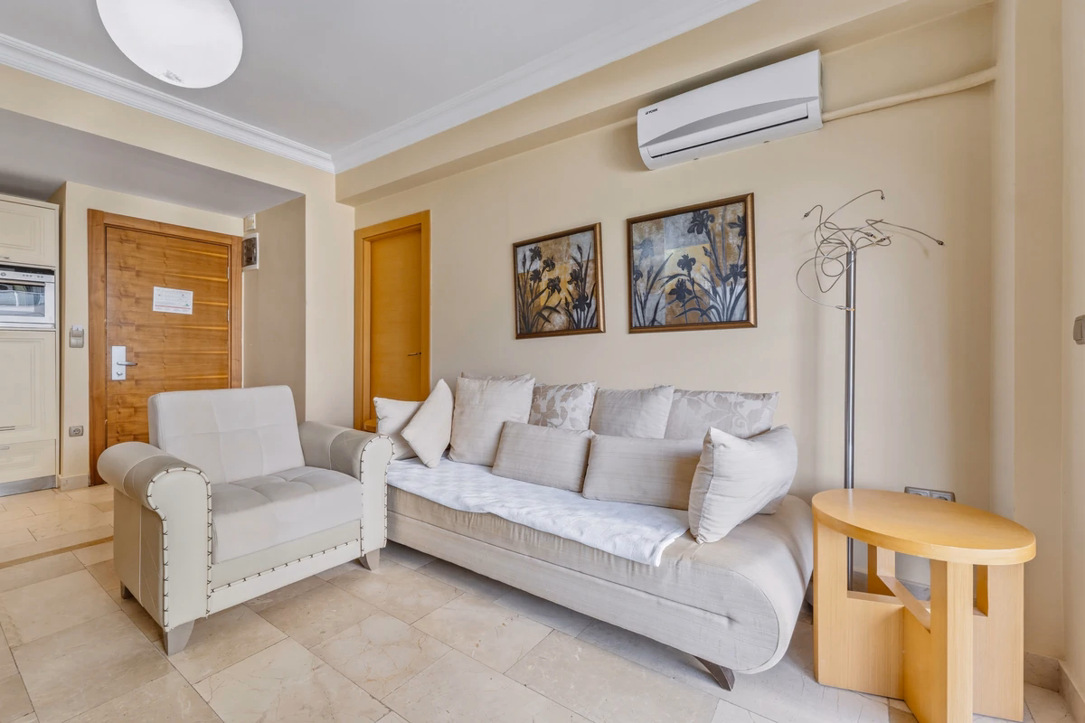 GoldCity Apartment Kargicak – Panoramic Sea Views (12) Furnished living room at GoldCity Kargicak