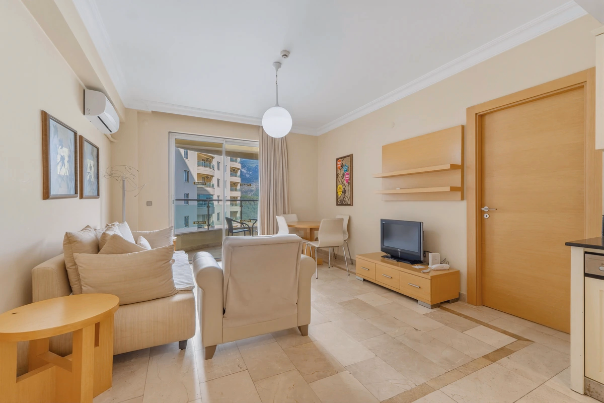 GoldCity Apartment Kargicak – Panoramic Sea Views (5) Furnished living room at GoldCity Kargicak