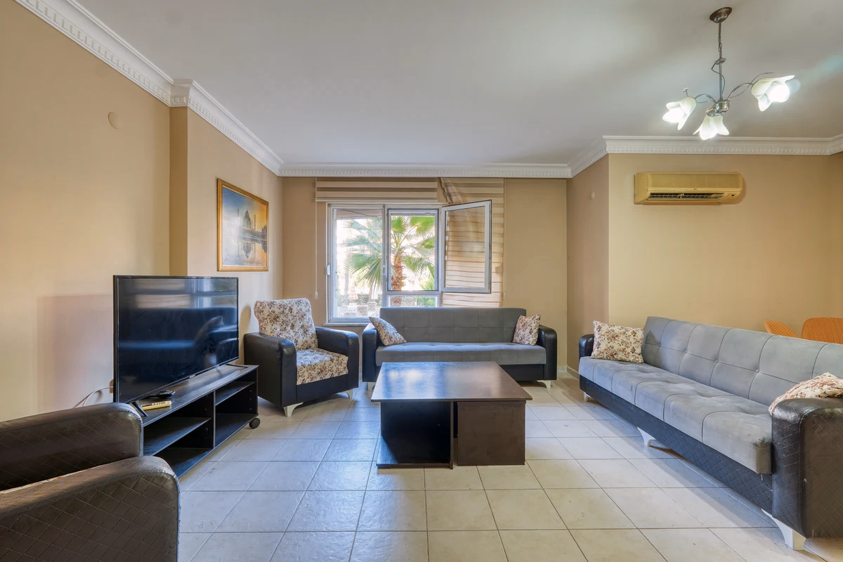 Seafront Apartment Mahmutlar (3) Spacious living room in Cebeci 1 Residence