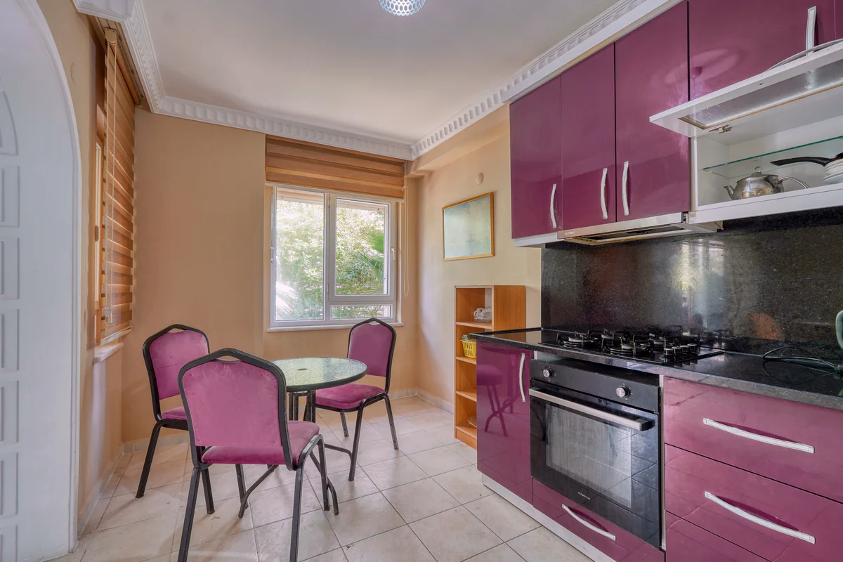 Seafront Apartment Mahmutlar (9) American kitchen in Cebeci 1 apartment