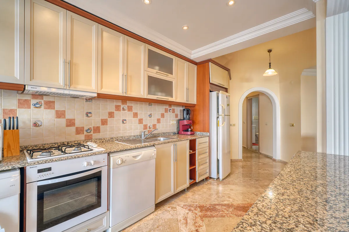 Beachfront Furnished 2+1 Apartment (1) Beachfront Furnished 2+1 Apartment for Sale in Mahmutlar, Alanya