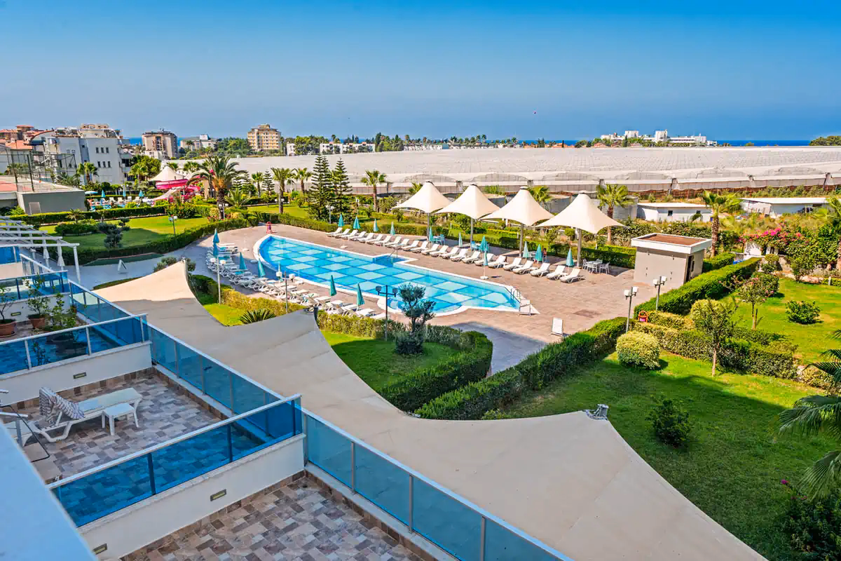 Furnished 2+1 apartment for sale at Emerald Dreams in Avsallar, Alanya, Turkey.